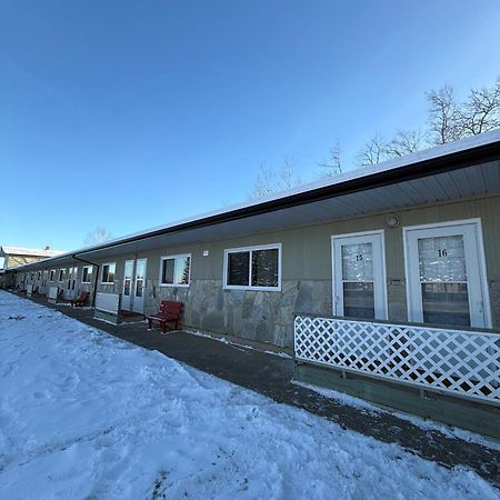 New Country Motel Swan River Exterior photo